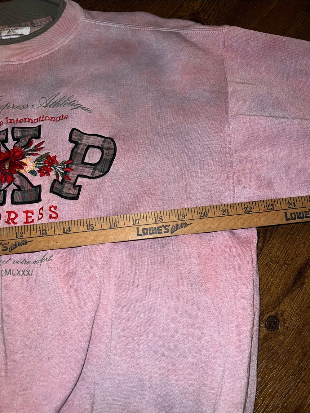 Vintage Express 90s Athletic Pink Embroidered Preppy Crewneck Pullover Size XS/S - Picture 8 of 10